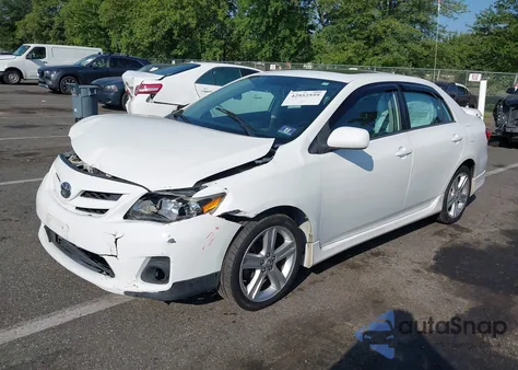 2013 Toyota Corolla S z USA, uszkodzony, nr VIN 2T1BU4EE2DC995448